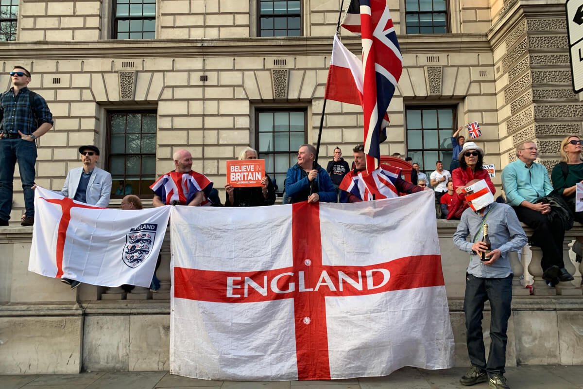 Cannes and Antibes Night Tour the Seine Extraordinaire